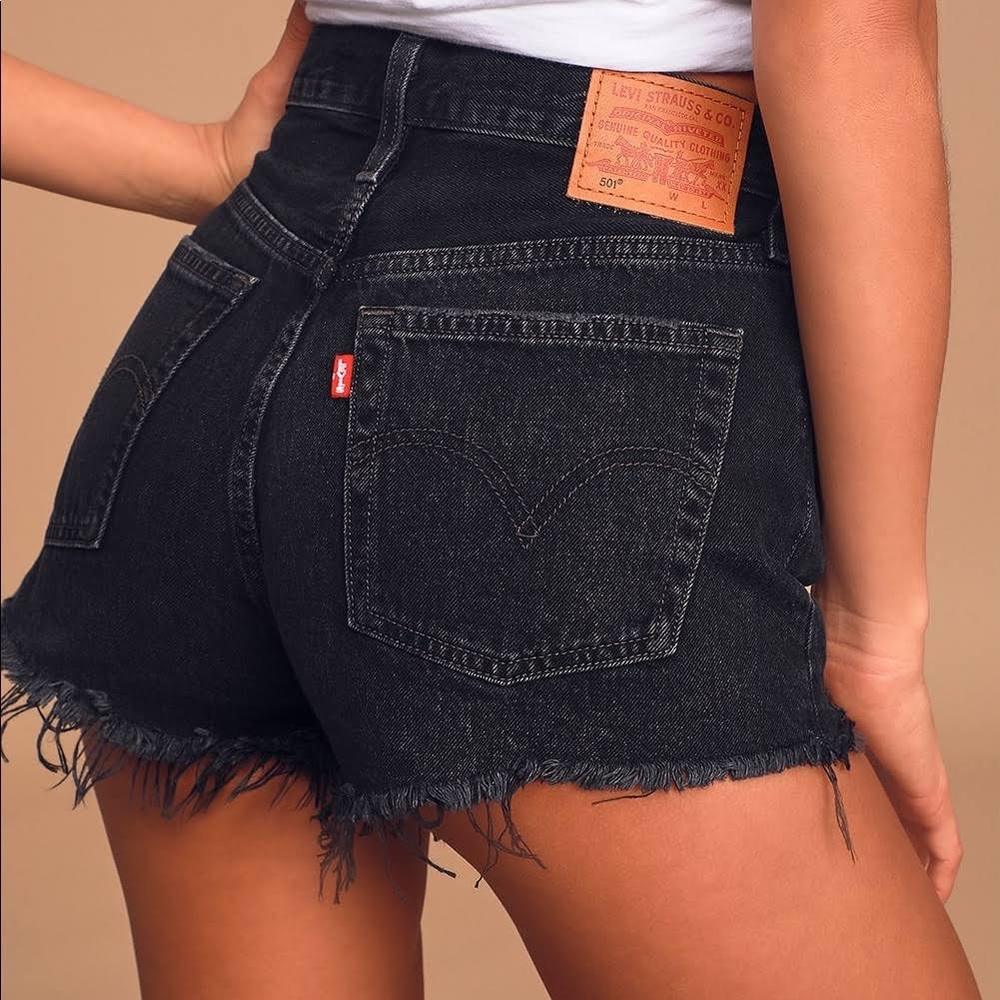 Levi’s 501 high rise denim short